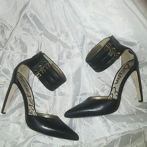 Super sexy Sam Edelman curved heels